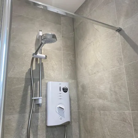 6 Smithhills - Sleeps 3 Central Excellent Transport Links Glasgow & Airport Paisley Exterior photo